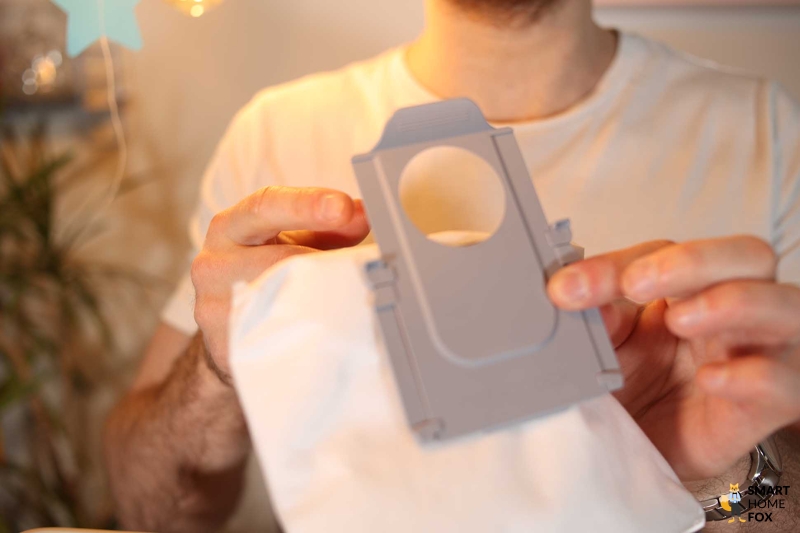 Автоматическое закрытие пылесборника Roborock S8 Pro Ultra.